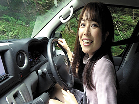 BAN覚悟の過激野外露出配信レズカップル サンプル動画サムネイル